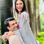 Pavitra Punia Instagram – All the loving wishes for you today , to bring much peace and happiness your way. 
aap sabhi ko humaari taraf se Eid Mubaarak. 
.
.
#eijazkhan #❤️ #pavvitrapunia #eiduladha #eidmubarak 
.
.
.
.
she’s wearing @labelmraar 
me’s wearing @elitesahab co ordinated by @triptigoy .
.
.
#chutkula 
mai to gaya tha unhe qurbani ki biryani dene, lekin mai khud hi qurban ho gaya. .
.
.