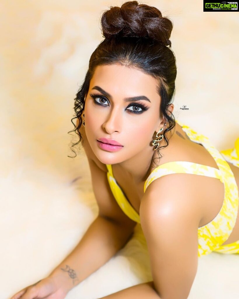 Pavitra Punia Instagram - Khoobsurat 🪬 #pavvitrapunia #fashion #style #beauty #actress