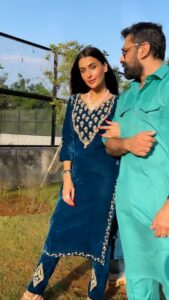 Pavitra Punia Instagram - Eid Mubarak Wearing - @aachho x @dinky_nirh Jewels- @blingvine @kushalsfashionjewellery #pavvitrapunia #eid #eijazkhan #reelitfeelit #reelkarofeelkaro