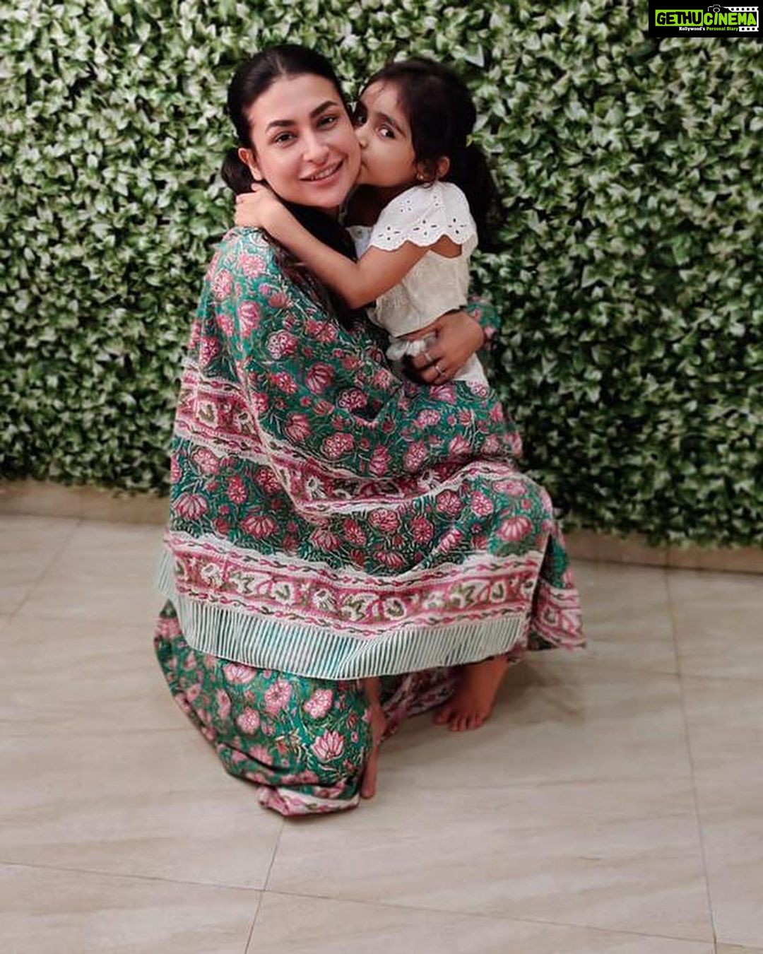 Pavitra Punia Instagram - Happy birthday my little diva @khyrachawande ๐๏ธ my little dove baby. May you have this infectious smile on your face forever. Keep sparkling little dove. Maasi loves you a lot ๐ซถ๐ป๐ธ๐โค๏ธ๐งฟ #pavitraapuniya #birthday post โ๏ธ