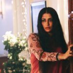 Pavitra Punia Instagram – Blast from past , Maine kaha uda do saaro ko 

#pavitraapuniya #actress #artist #fashion #style #glam not at all glam in this post