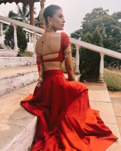 Pavitra Punia Instagram - दोपहर #pavitraapuniya #fashion #style #glam #indian #saree