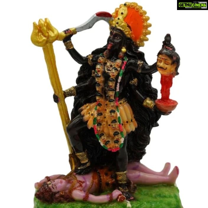 Payal Ghosh Instagram - Jai Maa Kali #sanatani #kolkattelwali #payalghosh 🕉️ say it loud 🙏🏻 9s #eastorwest