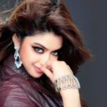 Payal Ghosh Instagram - 🖤🖤 Mumbai, Maharashtra