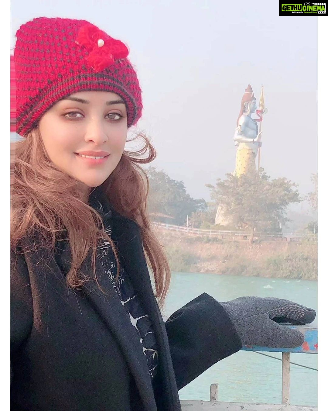 Payal Ghosh Instagram - Har har Mahadev ,,🙏🏻🙏🏻🙏🏻🙏🏻 #shivratri ki hardik shubhkamnaye