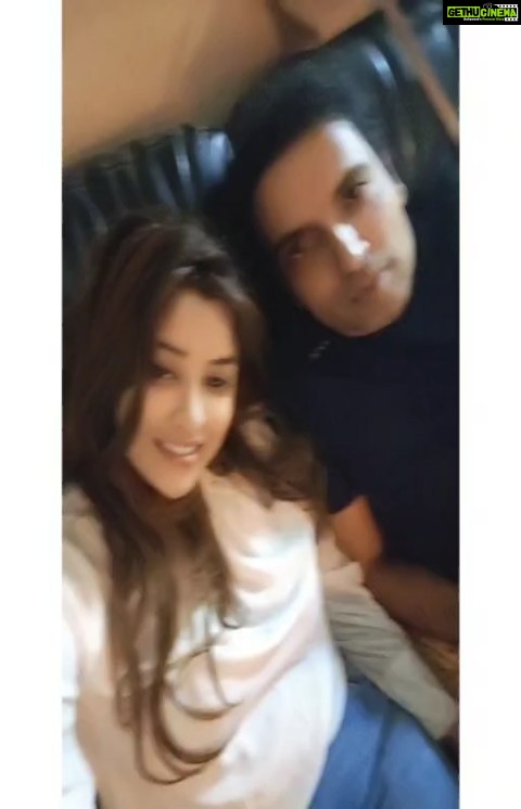 Payal Ghosh Instagram - Guys don't judge me, I'm giving my 100 for Prepping up for my one of the next @sammir_i_patel #bollywood #videooftheday #hindifilm #actress #writer #director