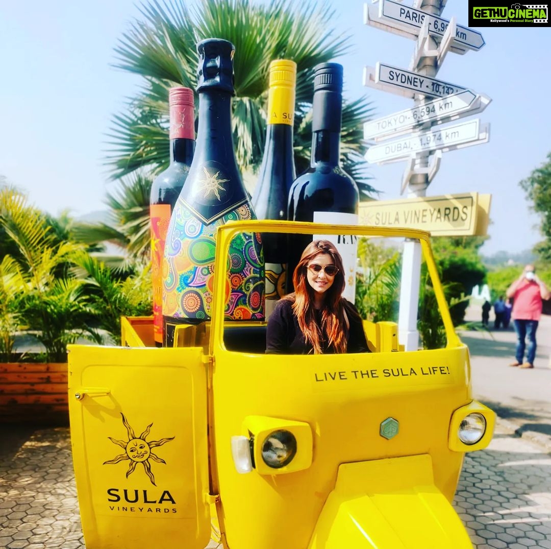 Payal Ghosh Instagram - Hehe look who's at the Vineyard,,,,😉🤭😂😂♥️♥️ #sulavineyards #nashik #holiday #newyear Sula Vineyards