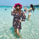 Payal Ghosh Instagram - A day on the beach 😍🖤🥳🫢 #coralisland #beachvibes #payalghosh #thailand #pattaya Coral Island Pattaya