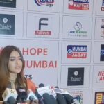 Payal Ghosh Instagram - Thanks to Ray of Hope Foundation for the MOTHER TERESA award, and I appreciate you somuch that you are working relentlessly for the betterment of underprivileged children, which is absolutely my Zone, kids are future of India .