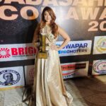Payal Ghosh Instagram - Glad to receive #dadasahebphalke Icon award films for The Best Iconic Actress 2021...Glad and Honoured... #blessed #gratitude 🖤🖤 The Orchid Hotel - Mumbai