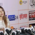 Payal Ghosh Instagram - Thanks to Hope Mirror Foundation for the Social Welfare Award 🖤🖤 #onemorefeatherinthecap #love 🖤🖤