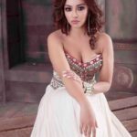 Payal Ghosh Instagram - . ‘She’s beautiful, and therefore to be wooed; She is woman, and therefore to be won’. #love 🖤✨🖤✨