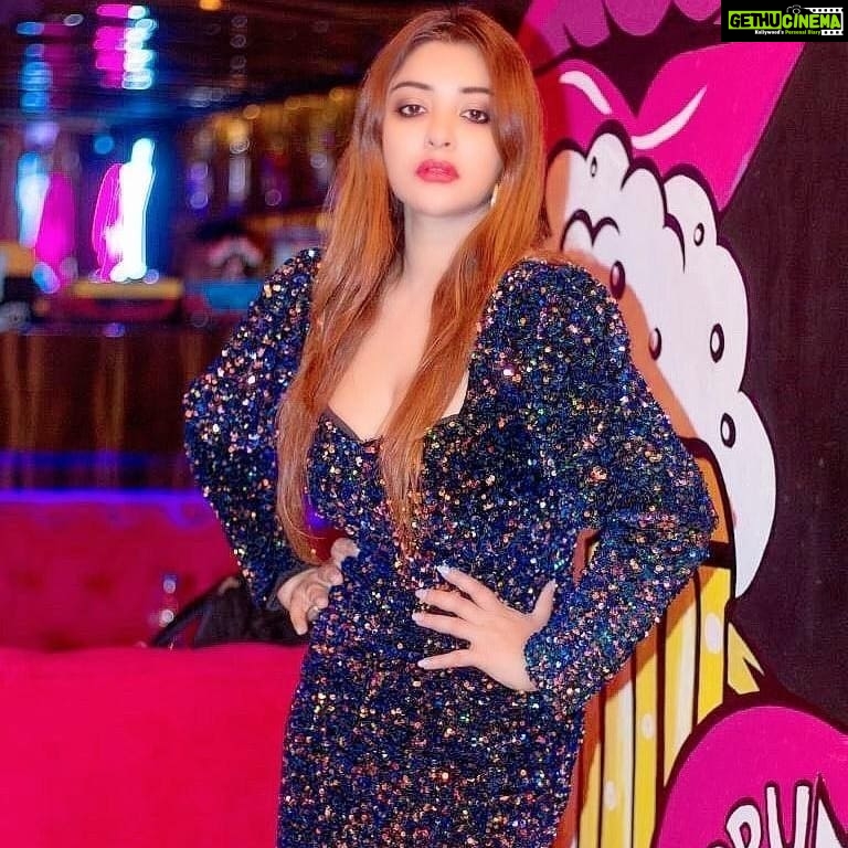 Payal Ghosh Instagram - She's a Queen, her soul is royalty 🖤🖤 ,#live #laugh ,#love @bombaydrunkyard