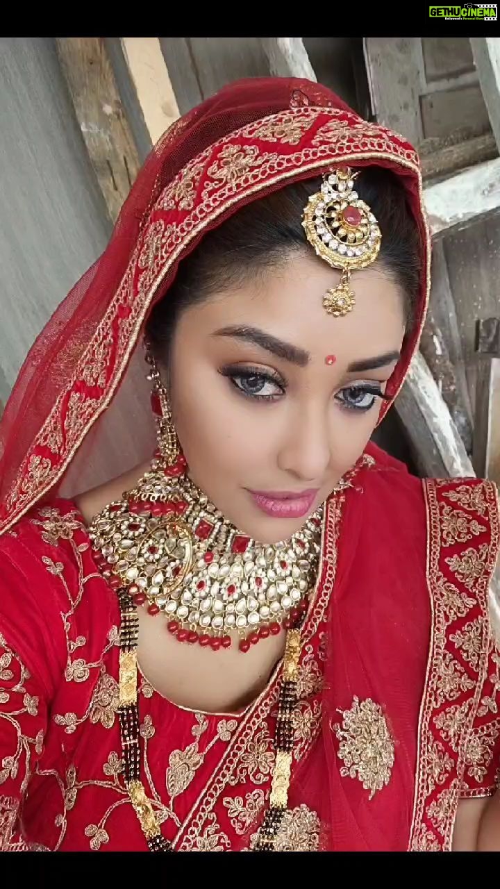 Payal Ghosh Instagram - As the shoot of #Red continues....,and the next song we @krushna30 are going to shoot is #zalima 🖤🖤