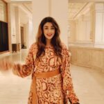 Payal Ghosh Instagram - Shoot time #chennaitimes @itcgrandchola #payalghosh #love 🖤🖤 ITC Grand Chola, Chennai
