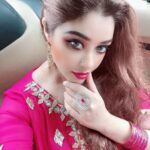 Payal Ghosh Instagram - Here it is, “When I was a kid and used to cry for @iamsrk my aunt told me, We are normal people & #SRK is superstar, our world can’t match them. Then I decided to make our (#SRK) world the same & I’m living every bit of the same world now. Eid Mubarak 🖤🖤 #eidmubarak #eiduladha #mubarak