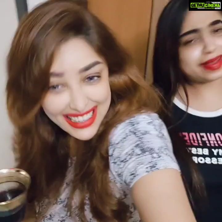 Payal Ghosh Instagram - 😆😆😆😆🖤🖤🖤🖤🤩🤩🤩 Education is very important 😆❤️😆 #educated #billionaire and then #handsome ,. Even presentable will work , look is not that an important criteria 🤩🤩