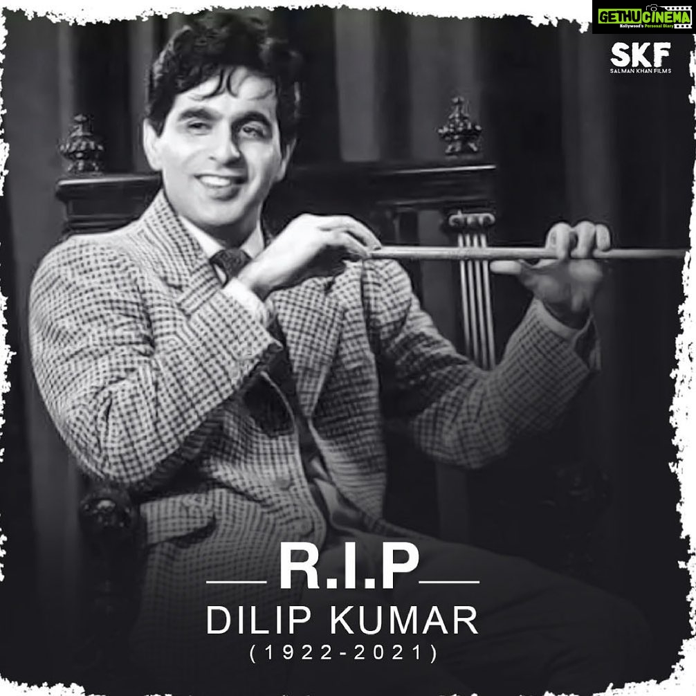 Payal Ghosh Instagram - The tragedy king has left us in a tragedy. Dilip Sahab is the greatest and finest actor this country has ever had. May God rest his soul in peace. #dilipkumar #omshanti 🙏🏻