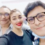 Payal Ghosh Instagram - After seeing the edit of some scenes and our romantic song with @krushna30 .. I’m on cloud nine,,,!!! A blockbuster is on its way to conquer the World with me as it’s soul.. 🖤🖤 Happy Picture with my director and producer..!! #ashoktyagi @rajeevcreations