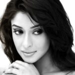 Payal Ghosh Instagram - 💥 #love 🖤