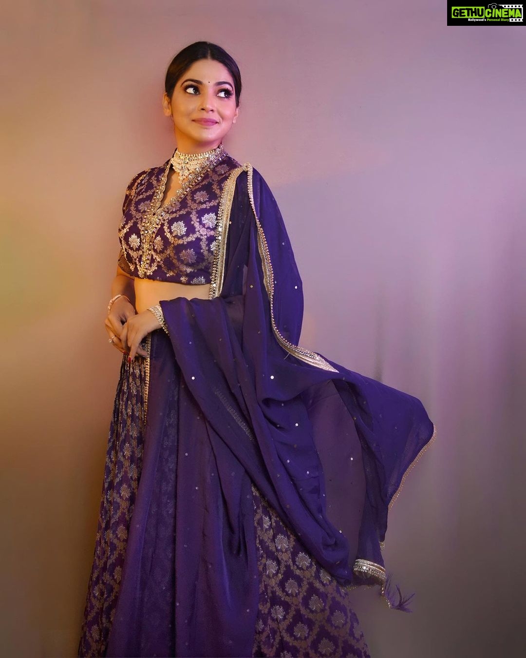 Pooja Sawant Instagram - 💜 Outfit by @label.surabhimathur Styled by @shalmalee_t Make up @vrushti_harkare Shot by @sarrikaaaaaa