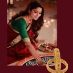 Pooja Sawant Instagram - This Diwali, light up the lives of your loved ones with a touch of sparkle and preciousness from Kalyan Jewellers. #KalyanJewellers #CelebratingEveryIndian #Diwali #Deepavali #KalyanDiwali
