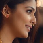 Pooja Sawant Instagram - This festive season, light up the lives of your loved ones with a touch of preciousness from Kalyan Jewellers. #KalyanJewellers #CelebratingEveryIndian #Diwali #Deepavali #KalyanDiwali