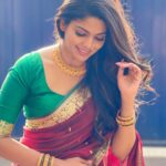 Pooja Sawant Instagram - 🪔卐 शुभ दिपावली 卐🪔 ही दिपावली आपणांस व आपल्या परिवारास प्रसन्नतेची, समृध्दीची आणि आरोग्यदायी जावो @kalyanjewellers_official 💫 Styled by @styleitwithniki MUA @vrushti_harkare