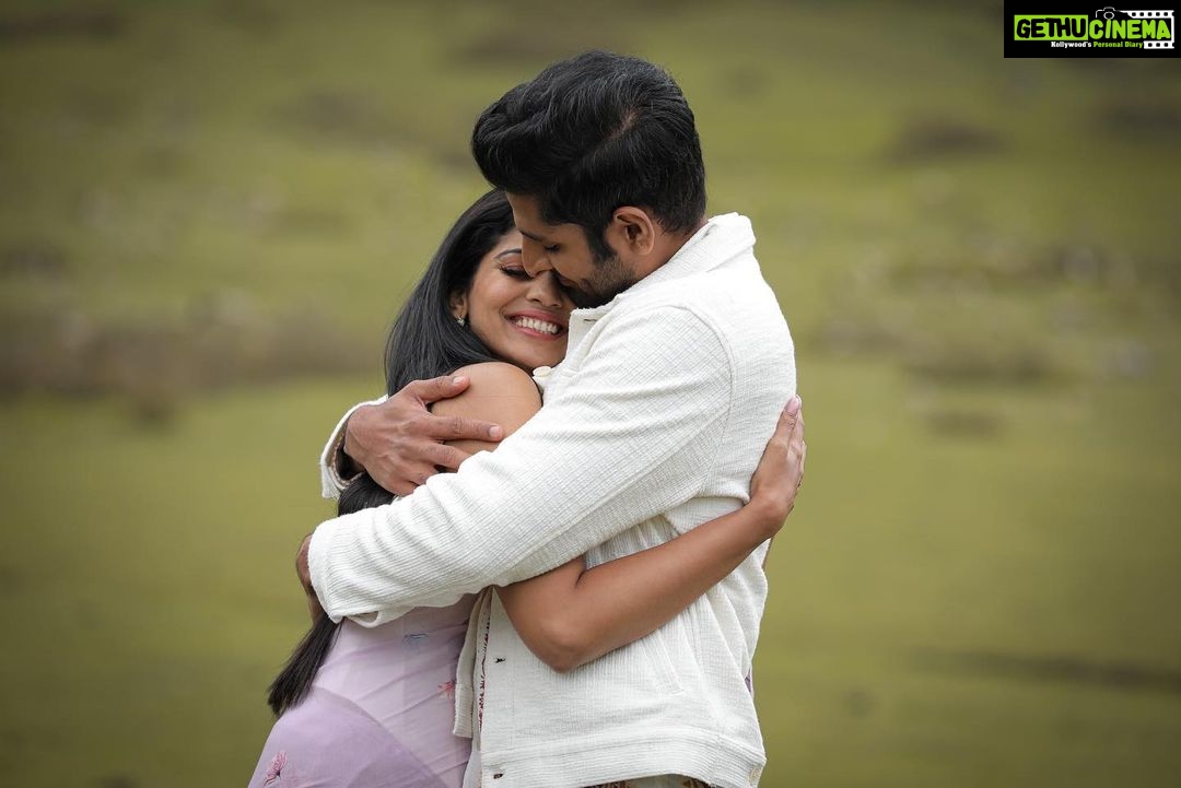 Pooja Sawant Instagram - Chal ab wahan ✨💫 song releasing on 12th October @videopalaceindia