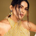 Pooja Sawant Instagram - 🌻 Styled by @trushala_nayak Outfit by @rajgharana.rg Pictures by @shruu_t Make up @muabyshailesh Hair @makeupandhair_by_anita