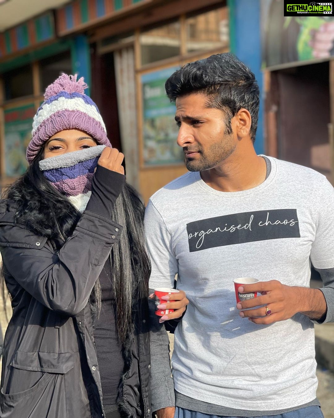 Pooja Sawant Instagram - Happy birthday tatwawadi 💫 A friend who can be extremely annoying and also make you laugh until you die 🌸 Cheers to the success Cheers to all the laughters Cheers to all the fights 🙈 And cheers to the Friendship ♾ 🙌🏻 Happyyyyyy birthday 🥳