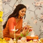 Pooja Sawant Instagram - पुढच्या वर्षी लवकर या बाप्पा 🙏🏻🥺❤️💫🌸