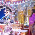 Pooja Sawant Instagram - हिंदुस्थानातील पहीला सार्वजनिक गणपती श्रीमंत भाऊसाहेब रंगारी गणपती, ह्या बाप्पाची महाआरती करण्याचा योग माझ्या नशिबी आला @bhaurangari तसच मला भाऊसाहेब रंगारी भवनाला सुद्धा भेट देता आली @punitbalan thank you so much for this unforgettable experience 😊🌸