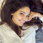 Pooja Sawant Instagram - Recovering everyday ♥️ Thank you everyone for your love and blessings 💫