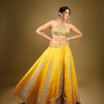 Pooja Sawant Instagram - 🌻 Styled by @trushala_nayak Outfit by @rajgharana.rg Pictures by @shruu_t Make up @muabyshailesh Hair @makeupandhair_by_anita