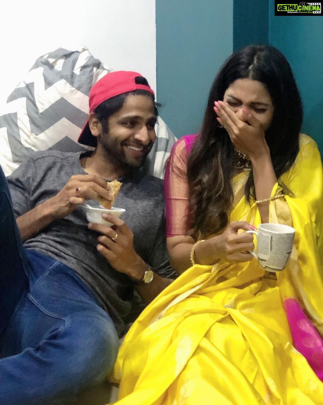 Pooja Sawant Instagram - Happy birthday tatwawadi 💫 A friend who can be extremely annoying and also make you laugh until you die 🌸 Cheers to the success Cheers to all the laughters Cheers to all the fights 🙈 And cheers to the Friendship ♾ 🙌🏻 Happyyyyyy birthday 🥳
