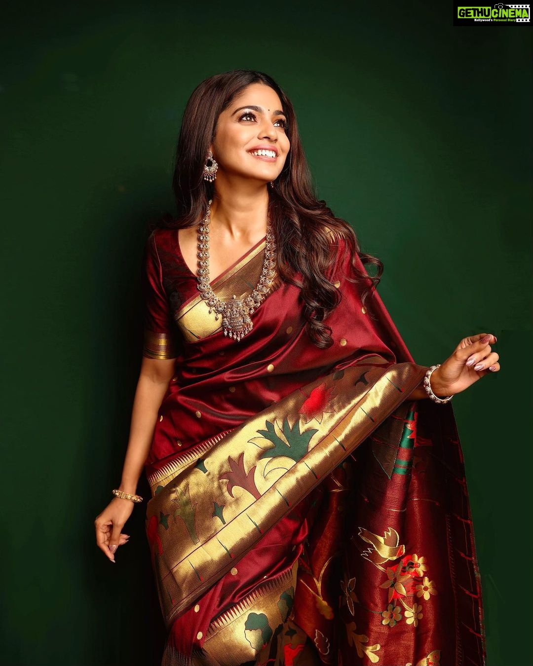 Pooja Sawant Instagram - ✨ Saree by @saipaithani09 Jewellery by @kalyanjewellers_official Shot by @shruu_t Make up @vrushti_harkare