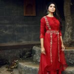 Pooja Sawant Instagram - ♥️ Outfit by @thekesar_studio @viralmantra Jewellery @shillpapuriidesignerjewellery Styled by @trushala_nayak Shot by @shruu_t
