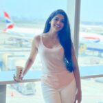 Pooja Sawant Instagram - Let your spirit take flight … freedom awaits you …🌸