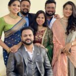 Pooja Sawant Instagram - La Familia ✨✨✨