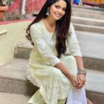 Pooja Sawant Instagram - तुम्हा सर्वांना माघी गणेशोत्सवाच्या हार्दिक शुभेच्छा 🙏🏻 There is no any other better way to start my birthday गणपती बाप्पा मोरया 🌺