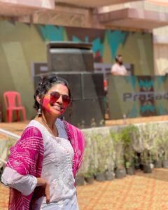 Pooja Sawant Instagram - धुलिवंदनच्या हार्दिक शुभेच्छा #colourful