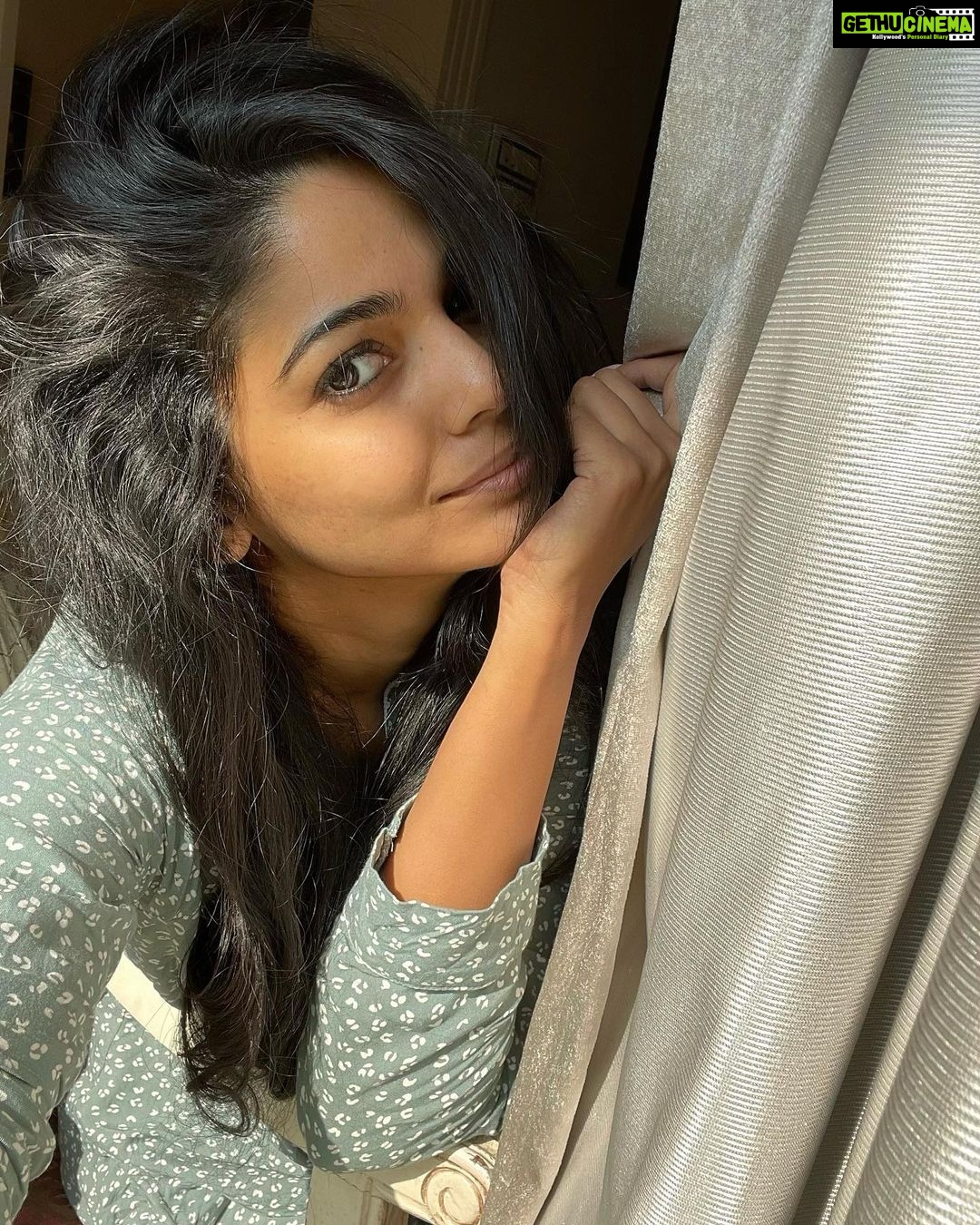 Pooja Sawant Instagram - Perfect Sunday morning ♥️🌸