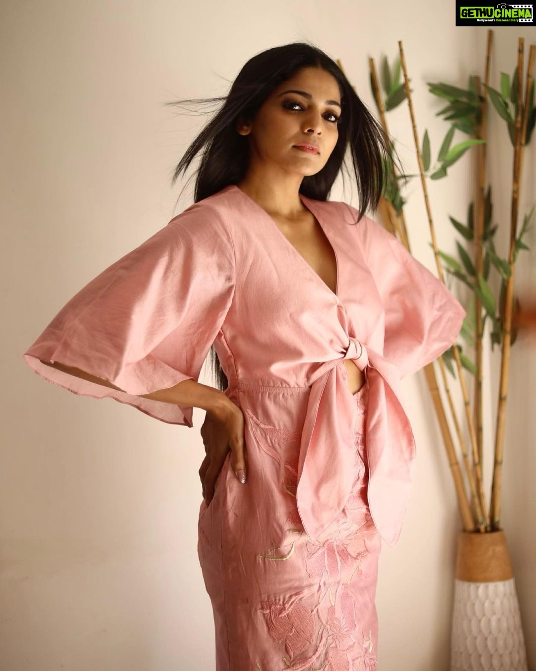 Pooja Sawant Instagram - 🌸🌸🌸 Thank you @maddermuch for this pretty dress Styled by @prachethestylist Pics @shruu_t Make up @vrushti_harkare