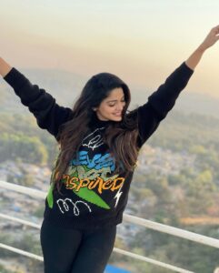 Pooja Sawant Instagram - January baby ✨💕

मकर संक्रांतीच्या हार्दिक शुभेच्छा 🖤