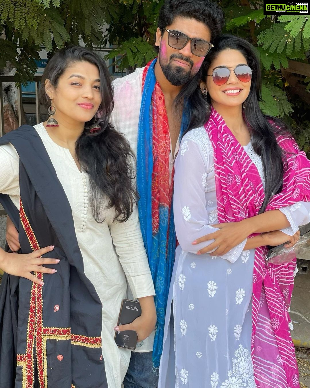 Pooja Sawant Instagram - धुलिवंदनच्या हार्दिक शुभेच्छा #colourful
