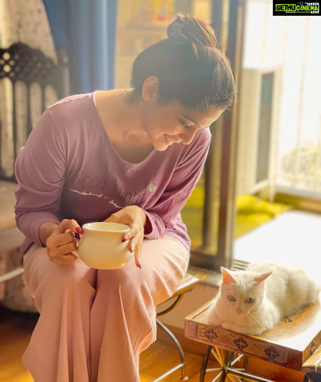 Pooja Sawant Instagram - In love with January mornings ♥️💫