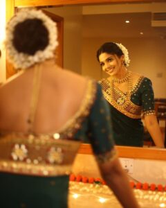 Pooja Sawant Instagram - शुभ दीपावली 🪔 ✨