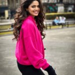 Pooja Sawant Instagram – रंग सारी गुलाबी 💕💓💞🌸