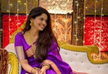 Pooja Sawant Instagram - When I wear my favourite colour 💜 This beautiful saree is from @kalamandir_thane 💫 Photographer @ruchira______ 🤭